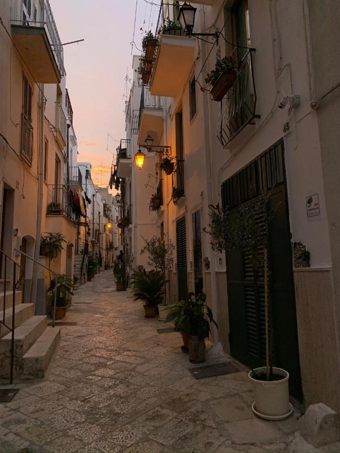 Fiori Catene Tra Le Torri Conversano Exterior foto