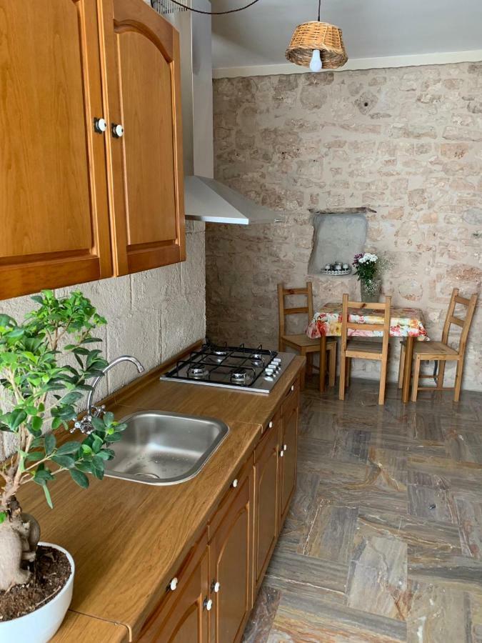 Ferienwohnung Fiori Catene Tra Le Torri Conversano Exterior foto